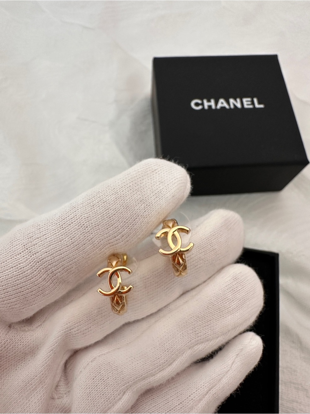 Chanel 26P Hoop Earrings